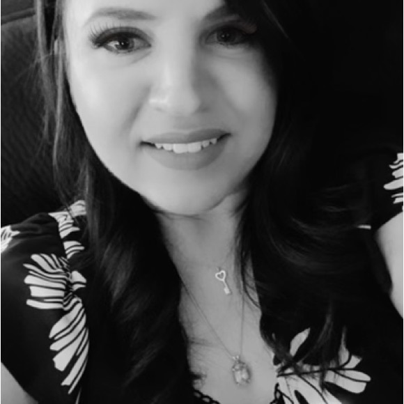 Meet your Posher, Heather - Picture 11 of 12